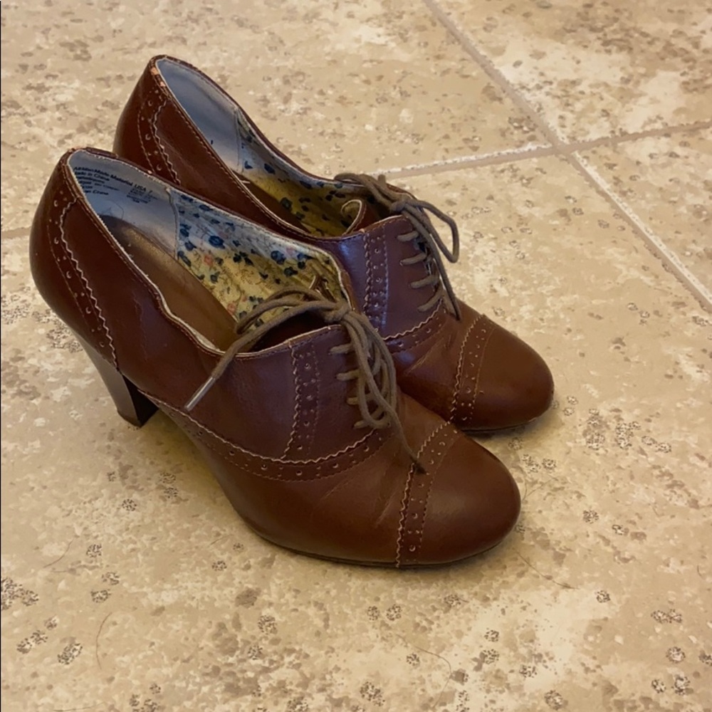 American Eagle shoes